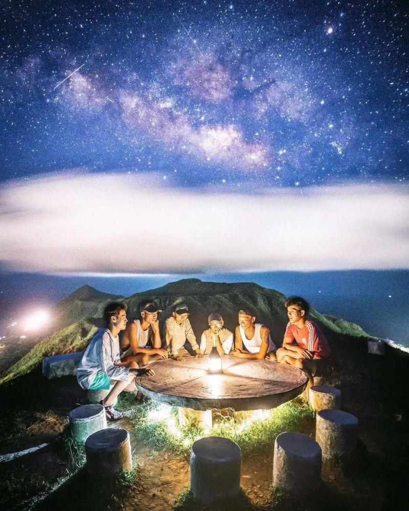 逃离古老的乡村房子