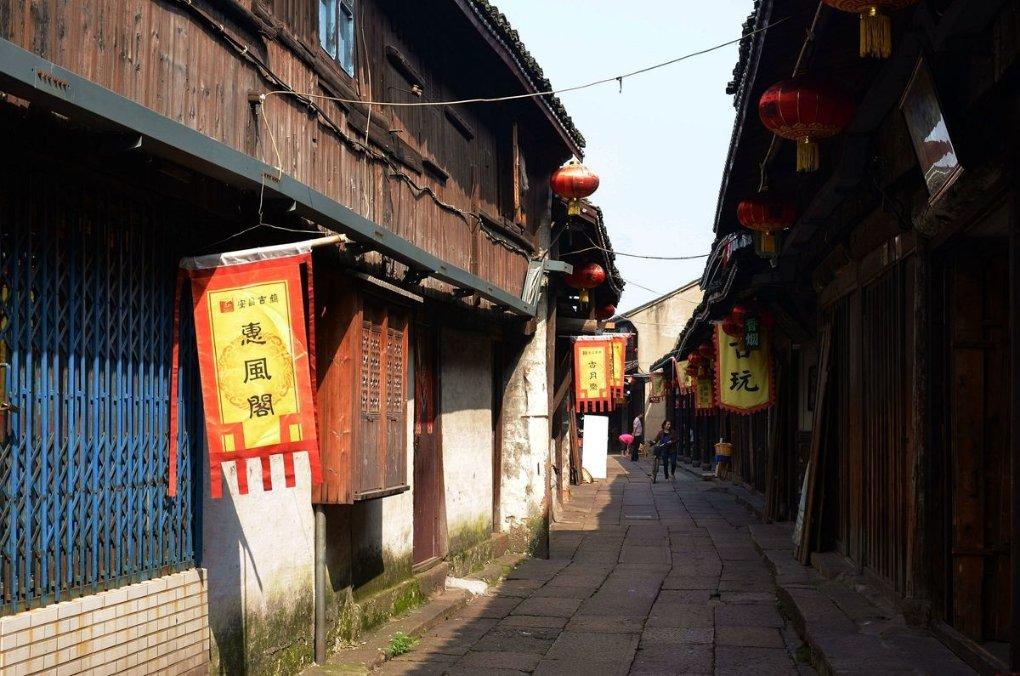 潍坊青州:春节到 “童年味道”受追捧 “草莓西红柿”销售走俏