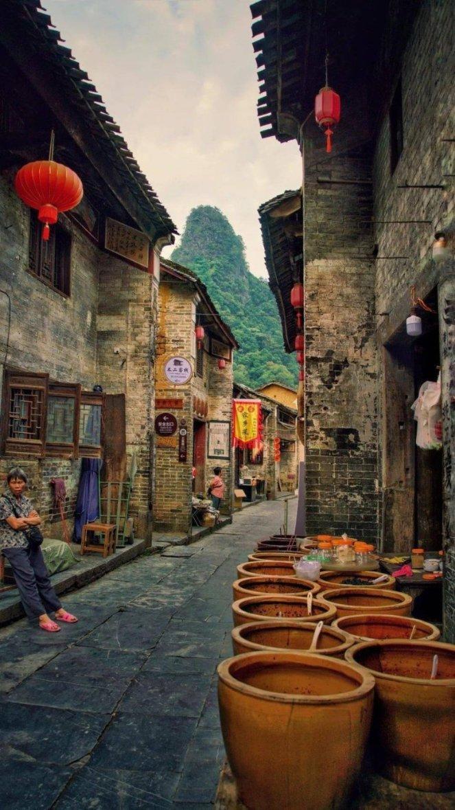 “江疏影没来”刷屏!A股上热搜,原因找到了